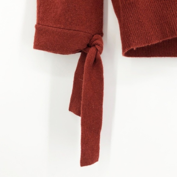 Theory Cold Shoulder 100% Cashmere Sweater Red - Picture 4 of 7